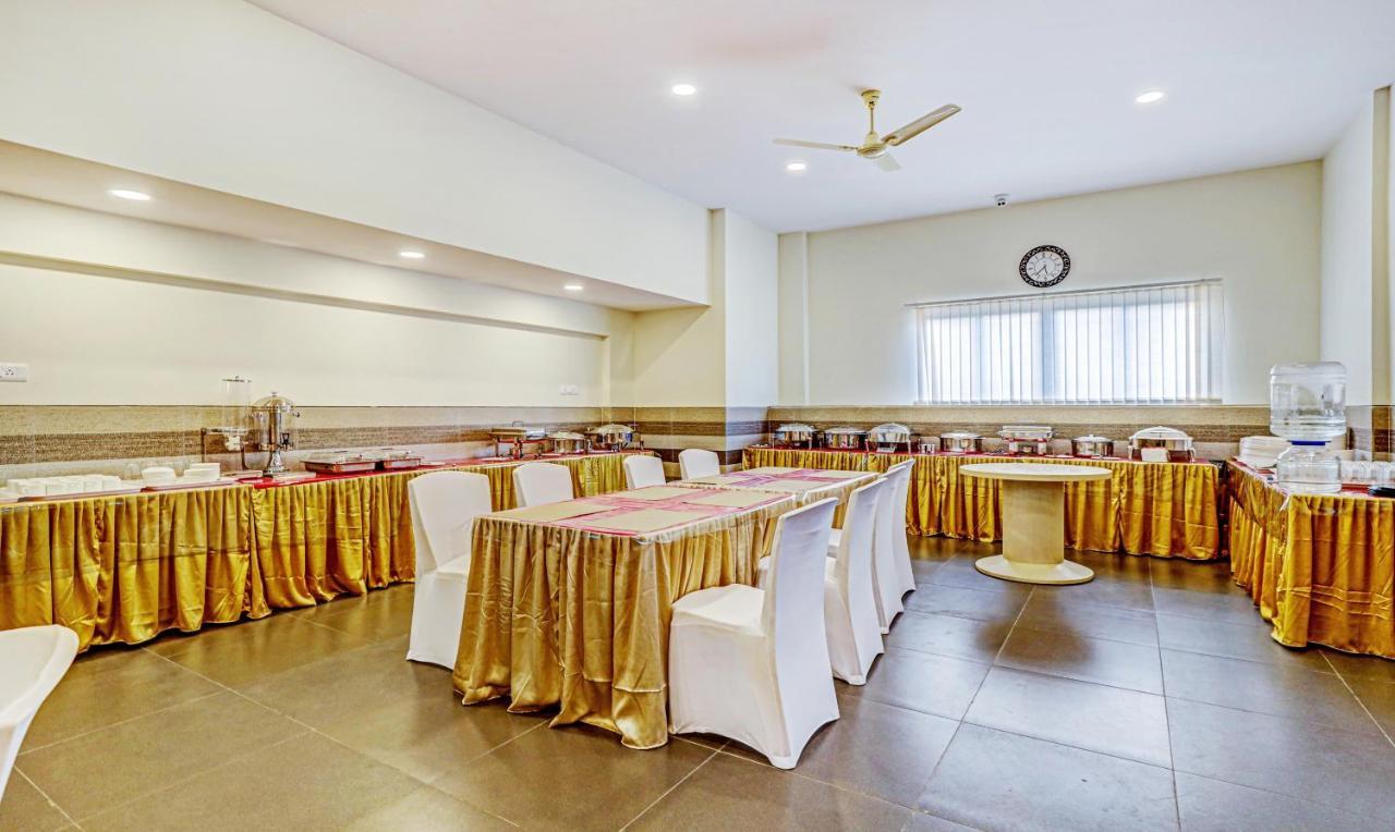 Treebo Galaxy Mathikere 3* Bangalore