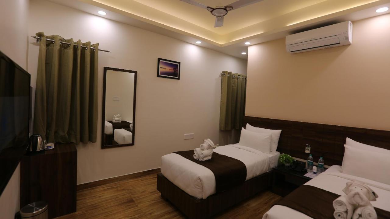 Hotel The Ventura Grand Bangalore