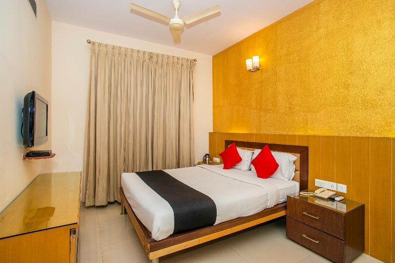 Sandesh Kingston Hotel 3*