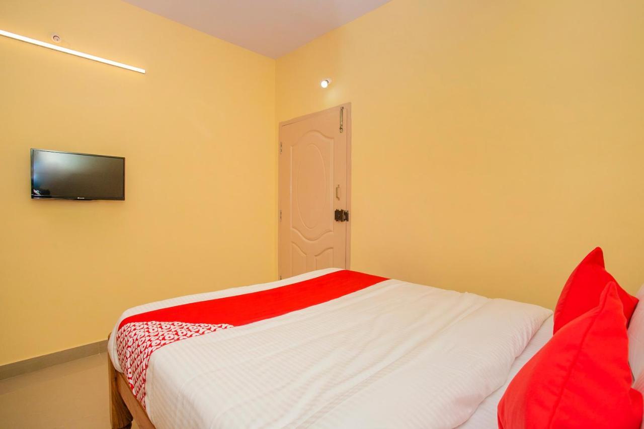Oyo 25032 Seven Hills Guestline Hotel 3*