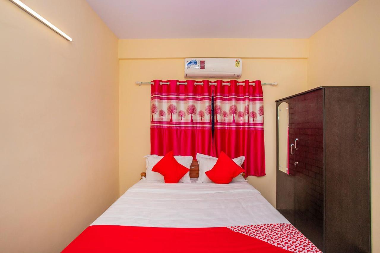 Oyo 25032 Seven Hills Guestline Hotel