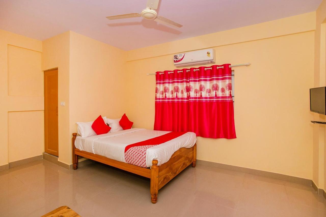 Oyo 25032 Seven Hills Guestline