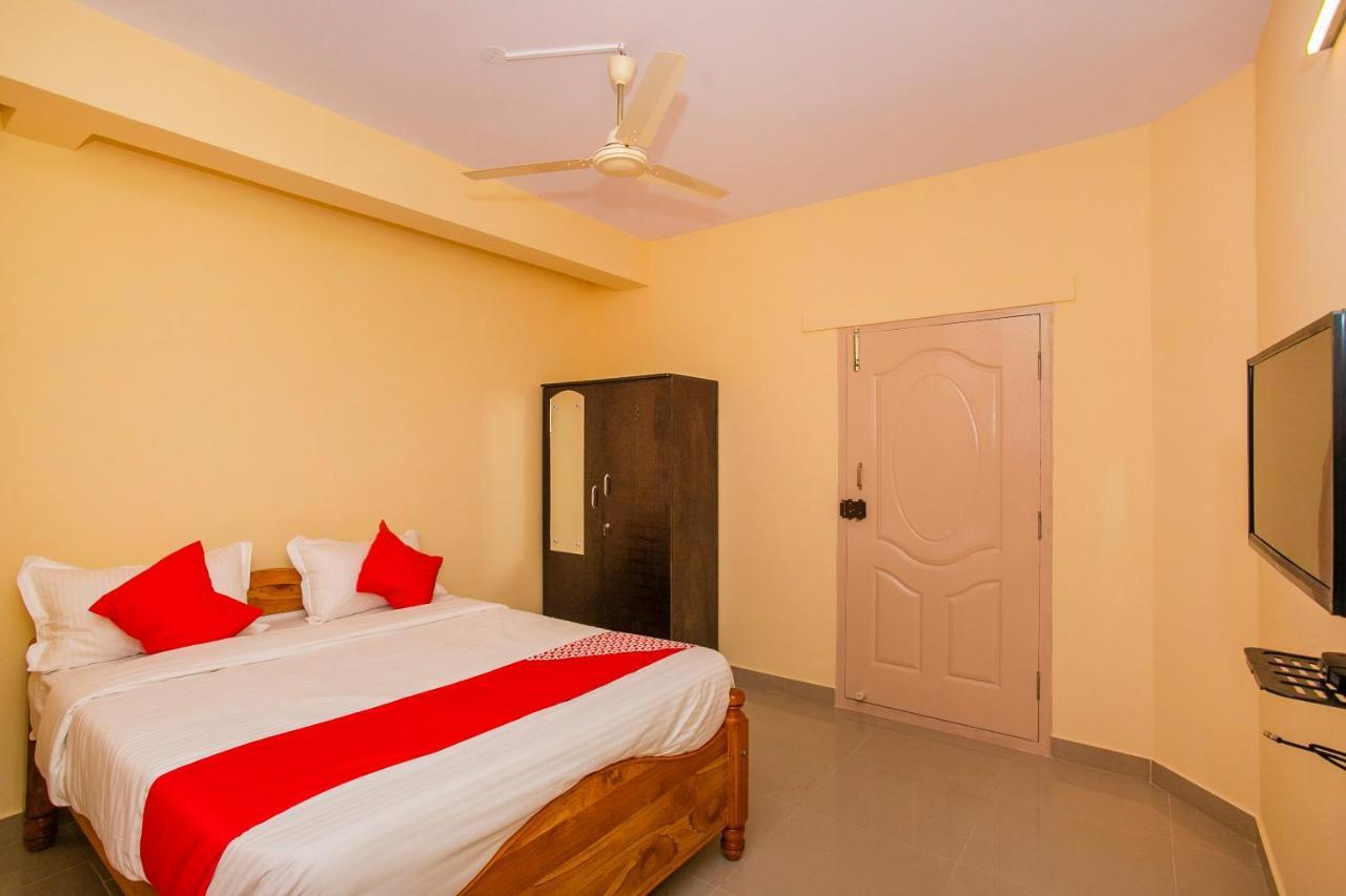 Oyo 25032 Seven Hills Guestline 3*
