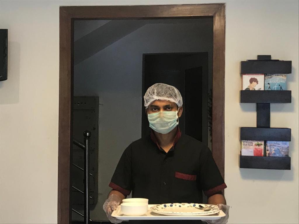 Acomodação com café da manhã  Luxtay Bangalore