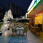 Kingston Hotel