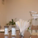 Vovo Premier Hotel