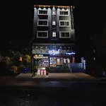 Super Townhouse Global Village Tech Park Near Kengeri Bus Terminal Metro Station