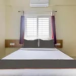 Fabhotel Golden Grand Inn
