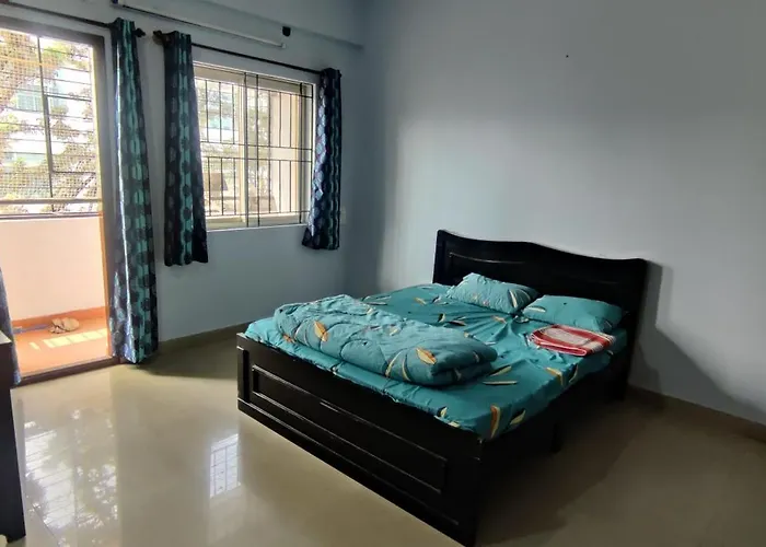 A Cozy 2 Bhk Flat