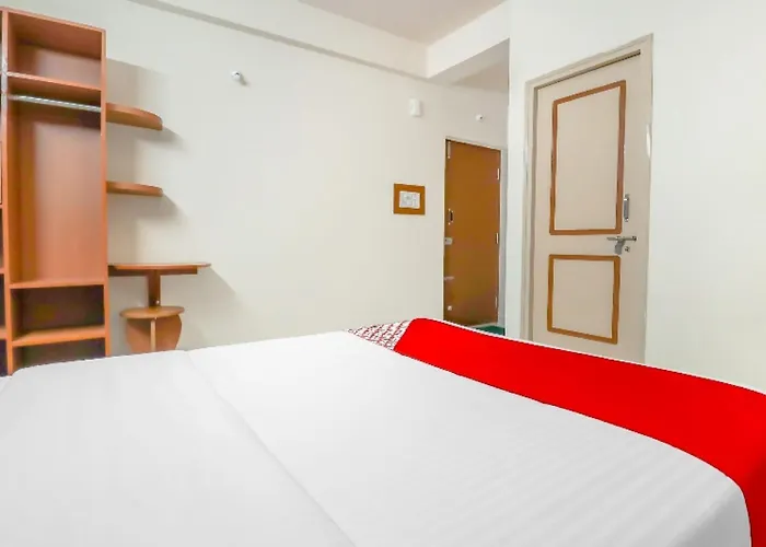 Hotel O The Host