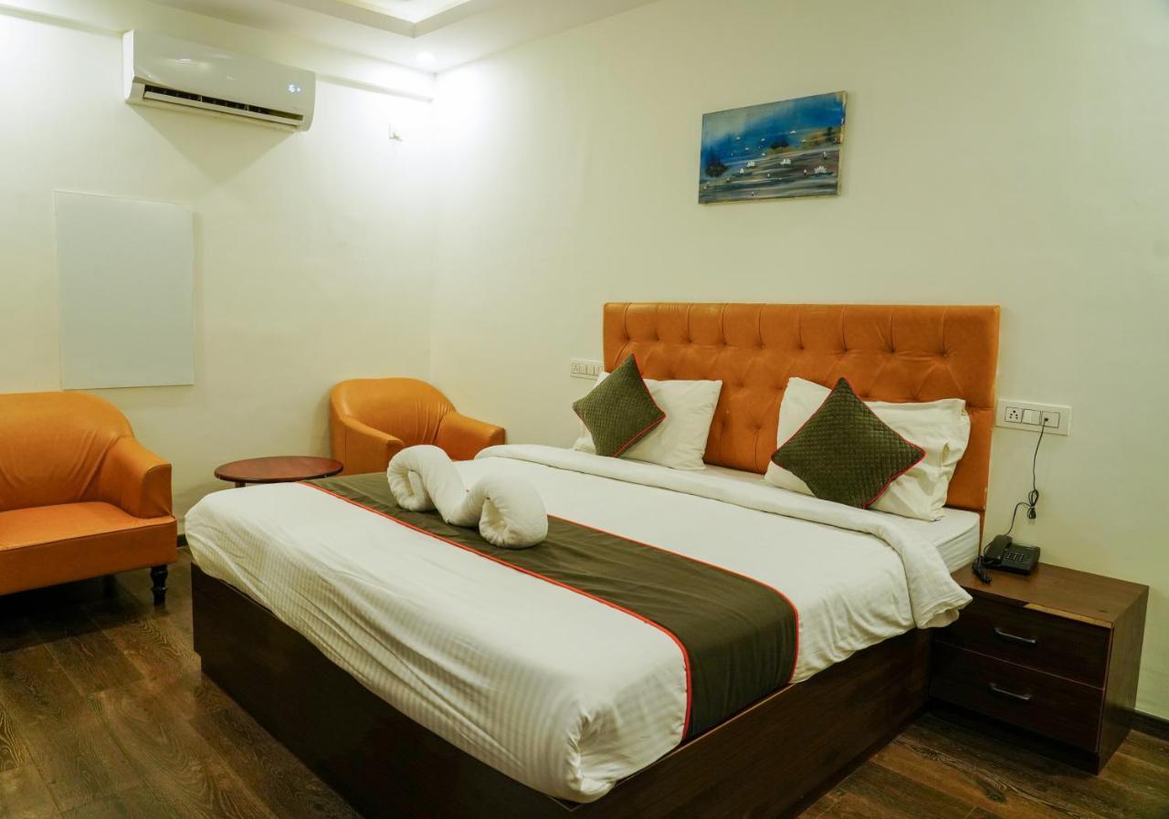 Hotel Suraksha Itpl Banglore 3*