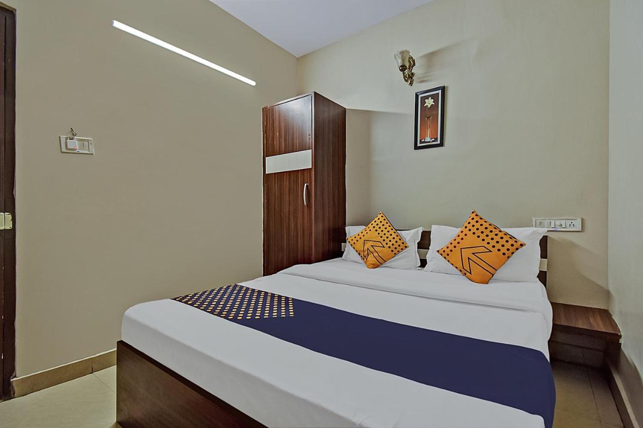 Parkwood Executive Hotel