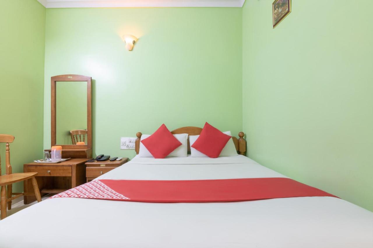 Hotel Oyo 12024 Sree Nandanam Residency Bangalore