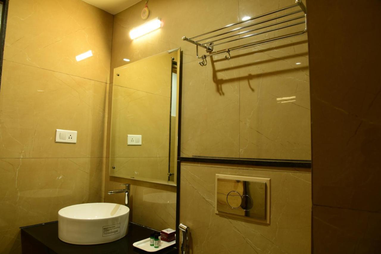 U T Elite Bangalore