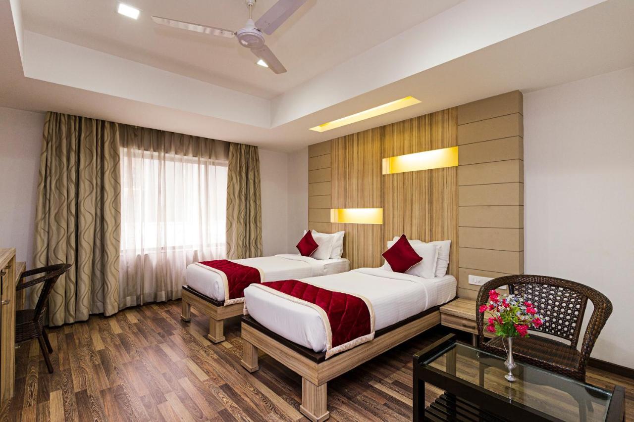 Centre Residency Hotel 3*