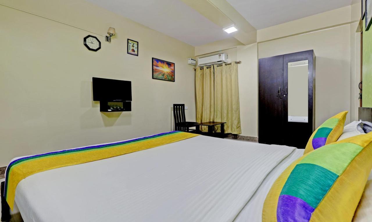 Treebo Trip Hotel Palm Emirates 3*