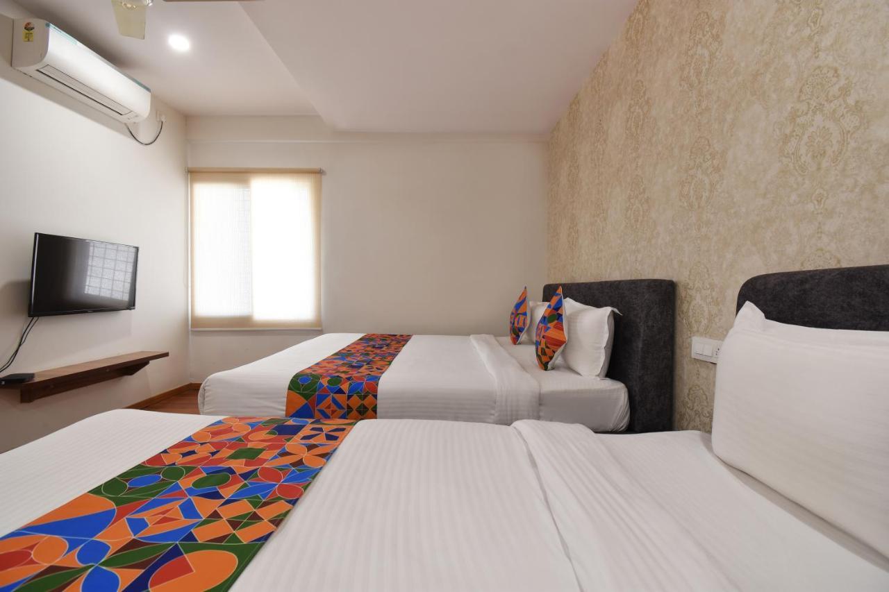 Hotel Fabhotel Dhanvitha Bangalore