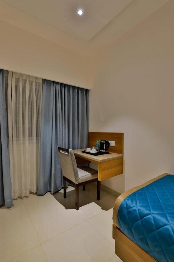 Hotel Vbr Grand Bangalore
