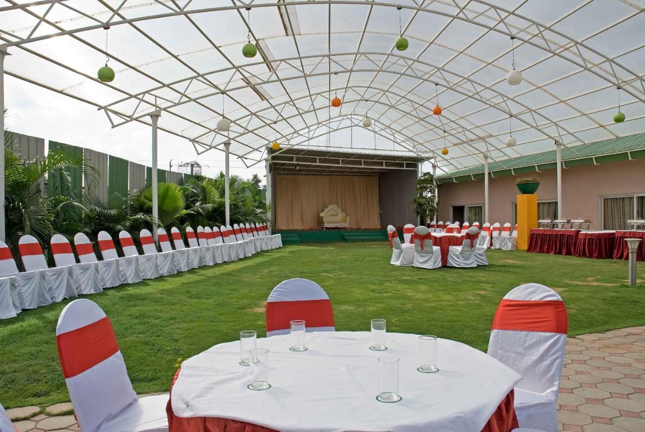 Hotel Kr & Convention Centre