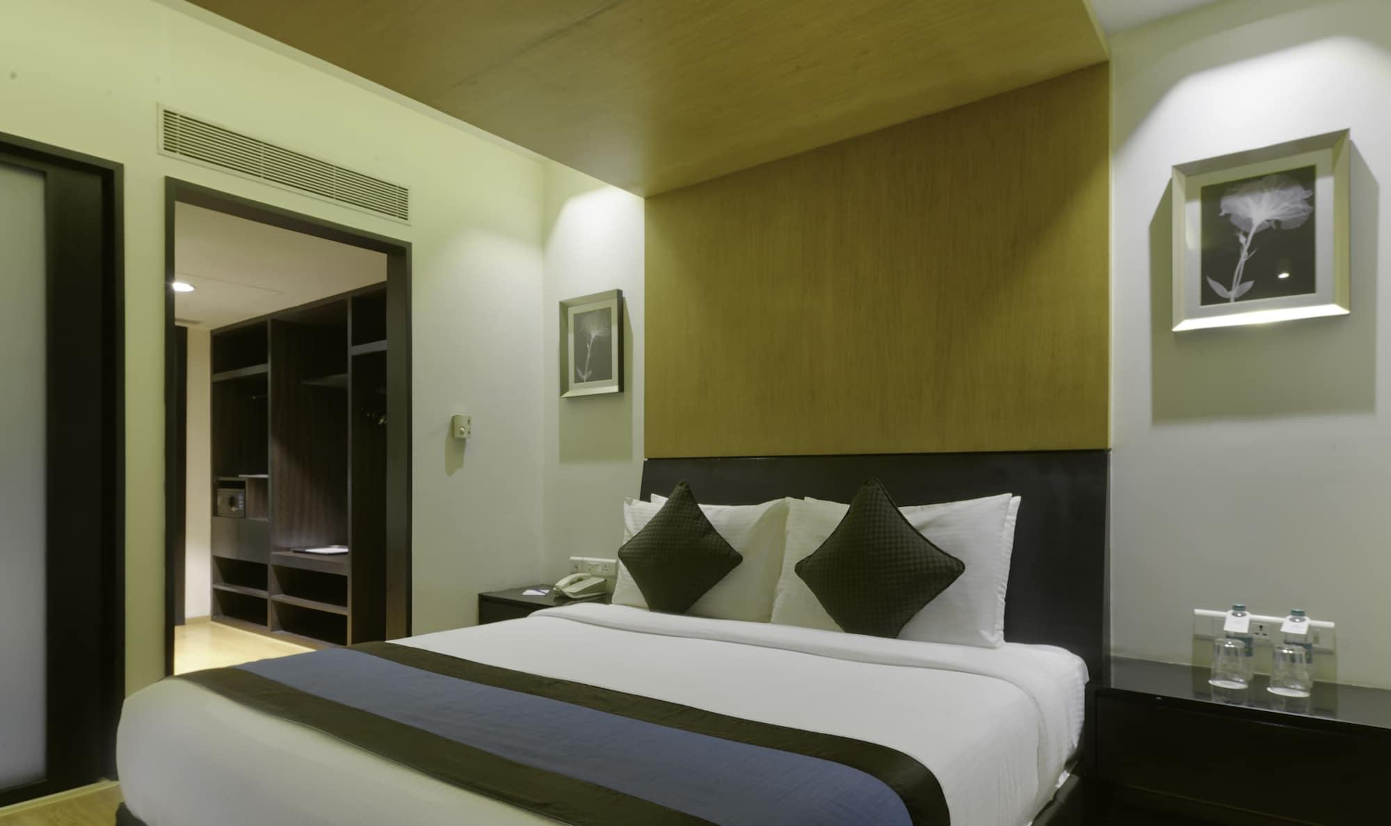 Davanam Sarovar Portico Hotel 4*