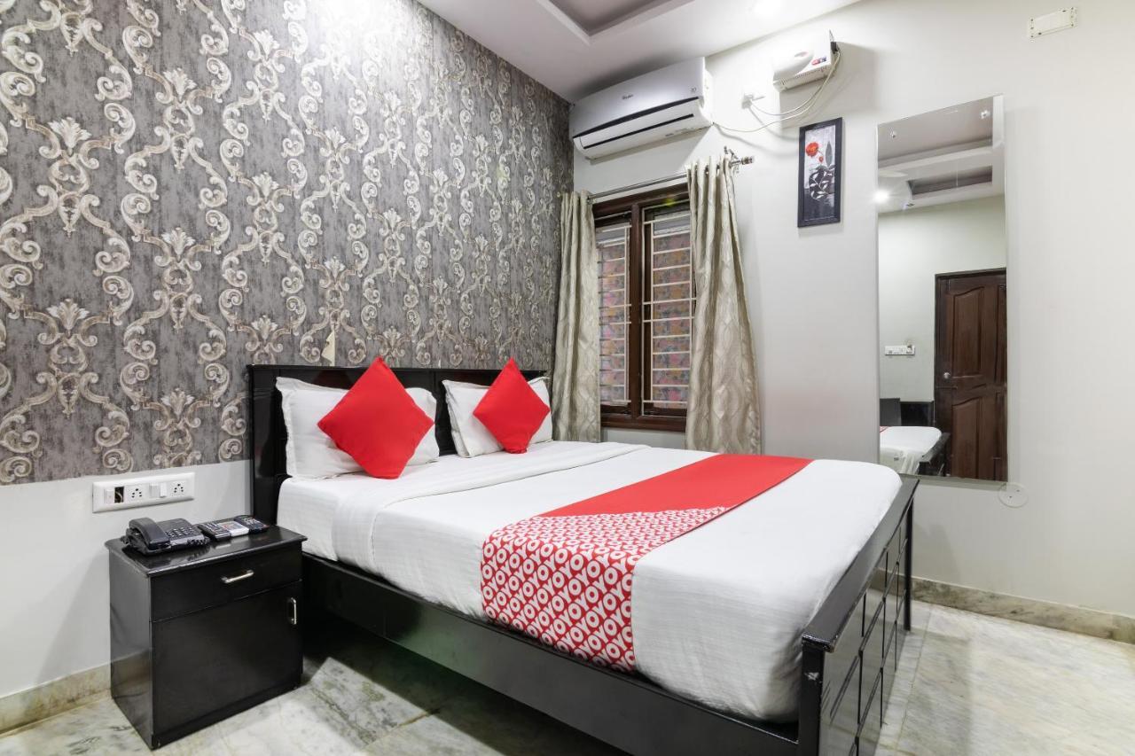 Hotel Collection O 2323 Gs Bangalore