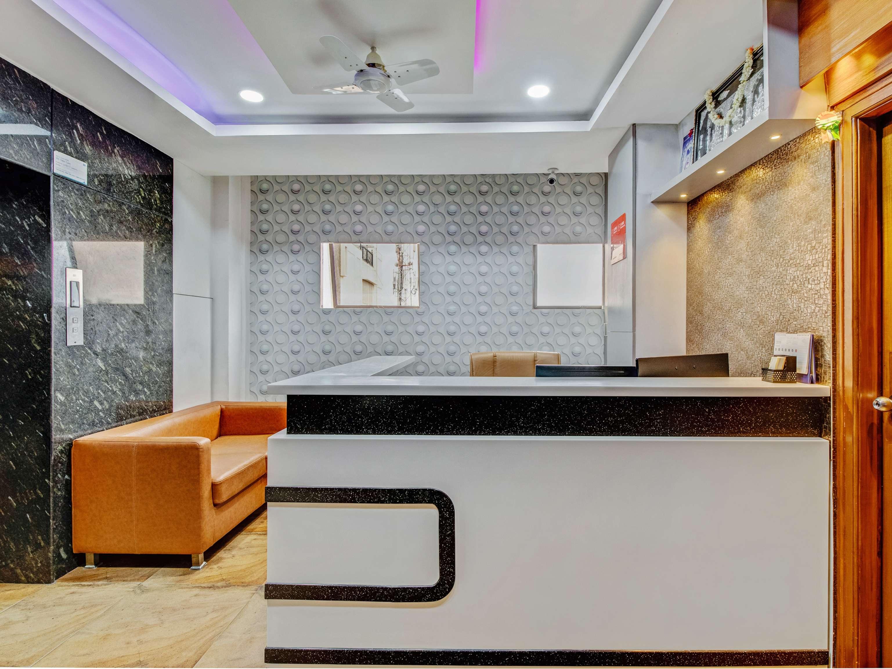 Hotel Oyo 19559 Pavithra Paradise 3*