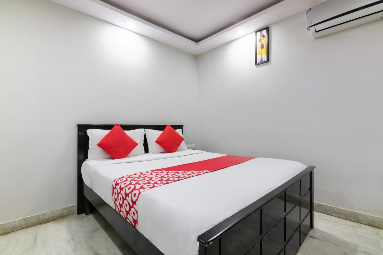 Hotel Collection O 2323 Gs