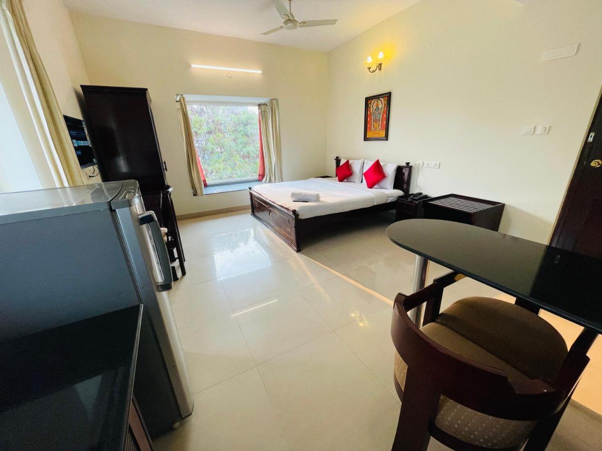 Sanctum Indiranagar Hotel 3*
