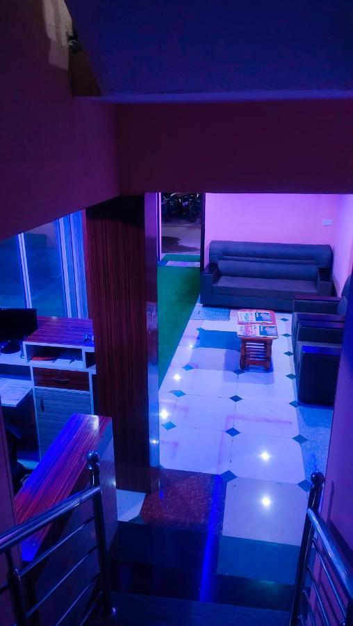 Grand Meridian Hotel 3*