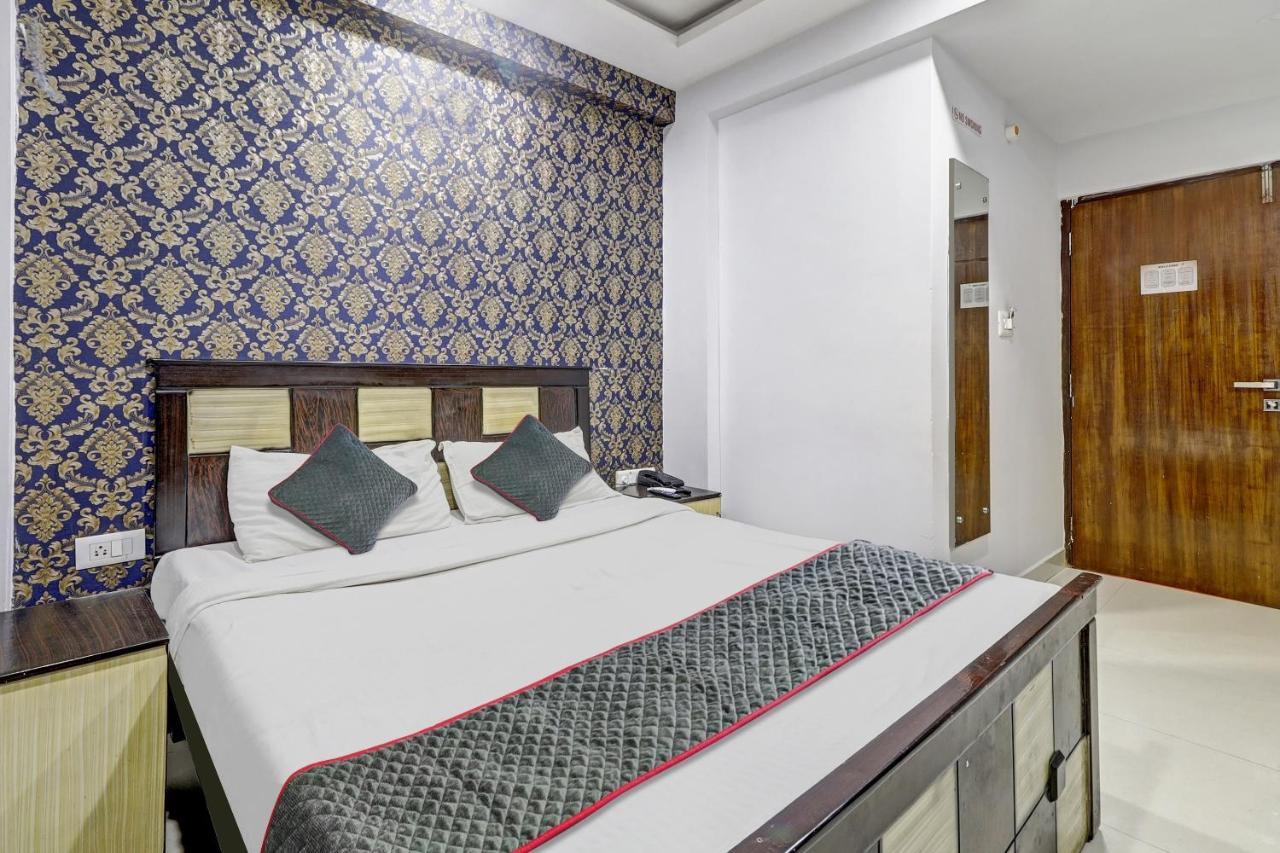 Oyo Townhouse 82047 Srk Live Castle Near Ragigudda Sri Prasanna Anjaneyaswamy Temple 4*