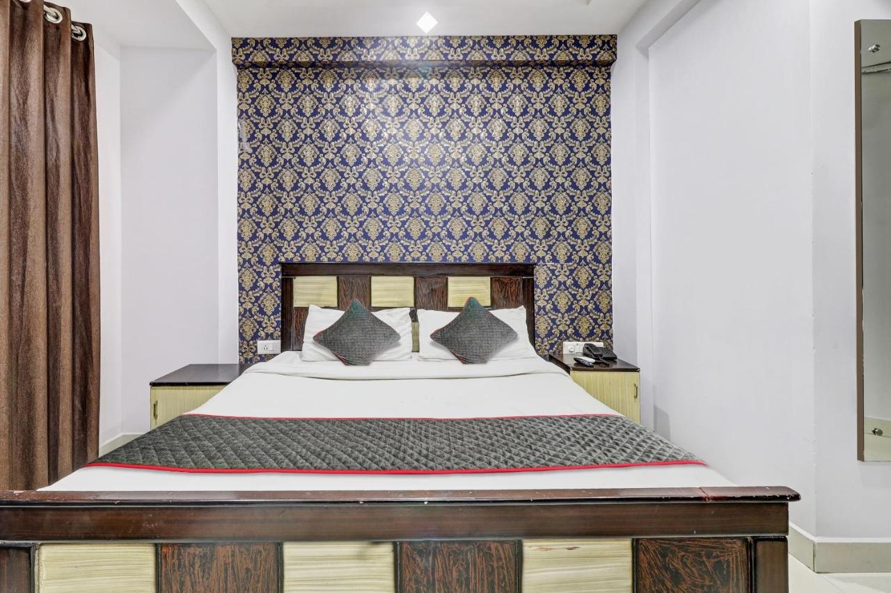 Oyo Townhouse 82047 Srk Live Castle Near Ragigudda Sri Prasanna Anjaneyaswamy Temple Hotel Bangalore