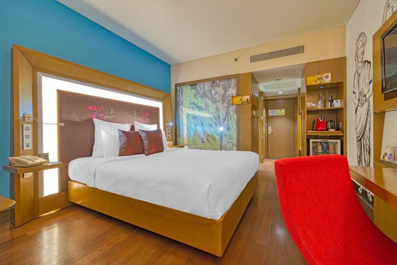 Hotel Novotel Outer Ring Road 5*
