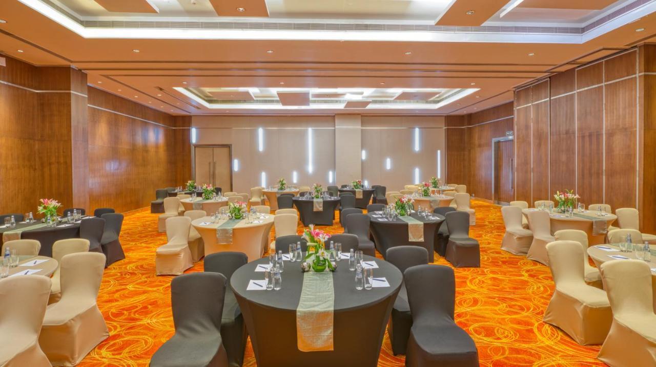Novotel Outer Ring Road Hotel 5*
