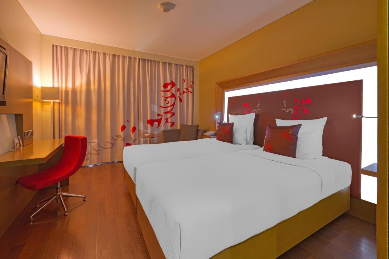 Novotel Outer Ring Road Hotel 5*