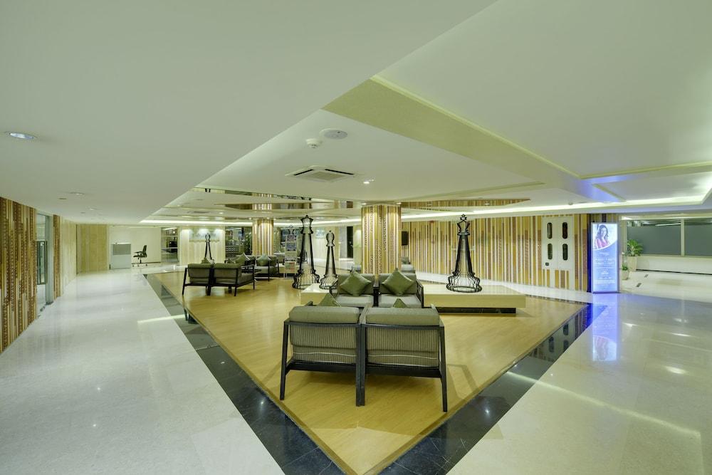 Davanam Sarovar Portico Bangalore