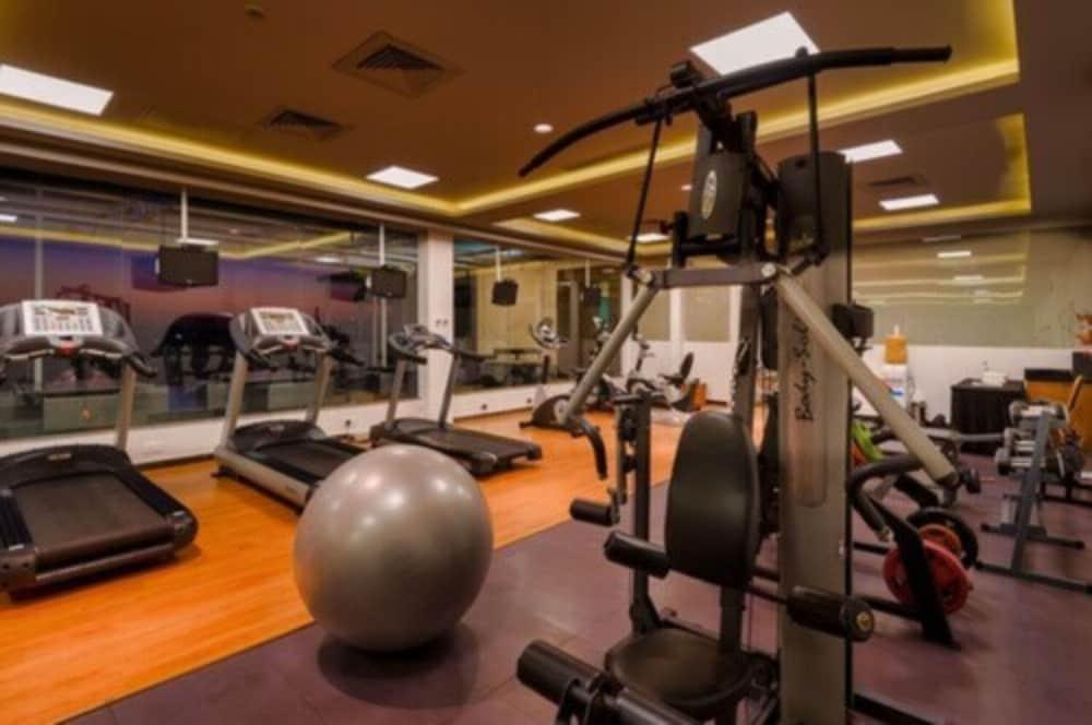 Hotel Davanam Sarovar Portico Bangalore