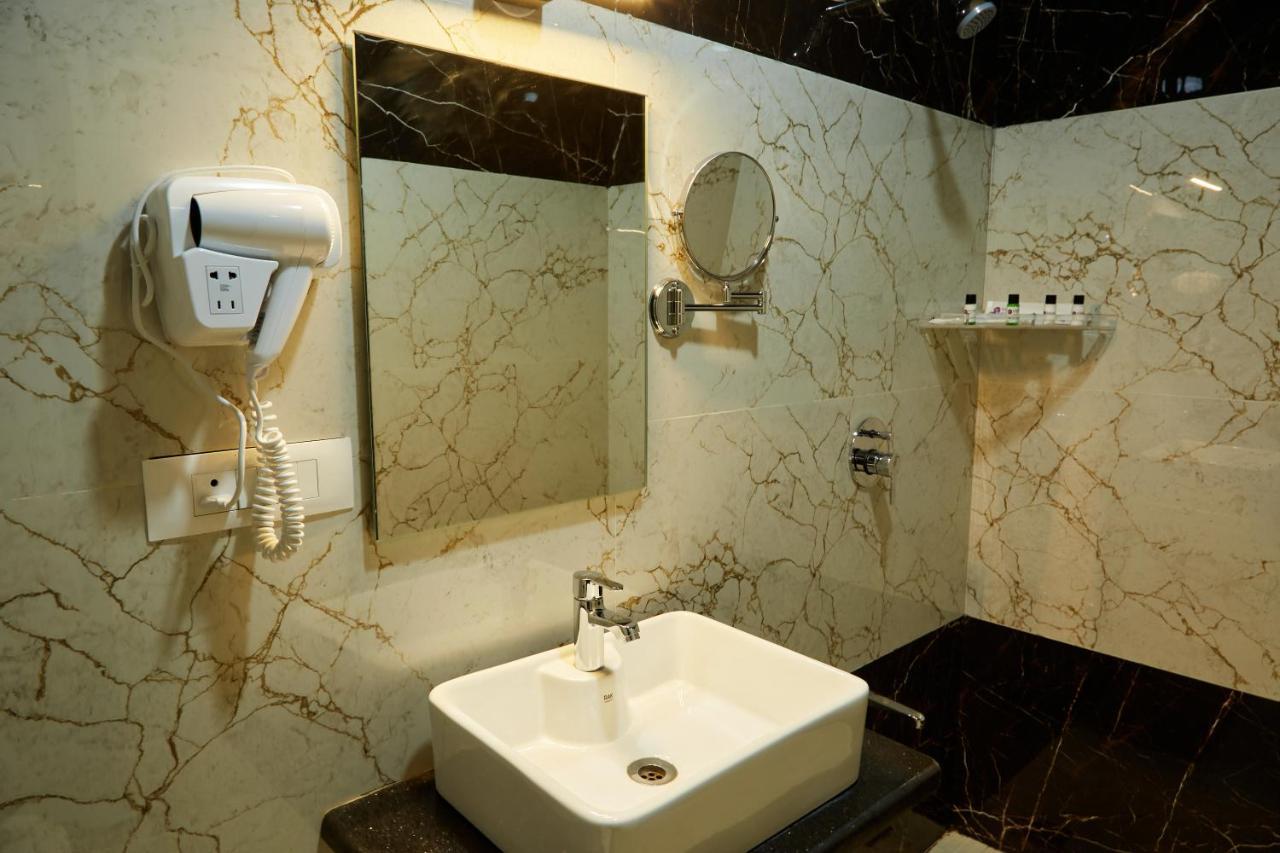 Vovo Premier Hotel Bangalore
