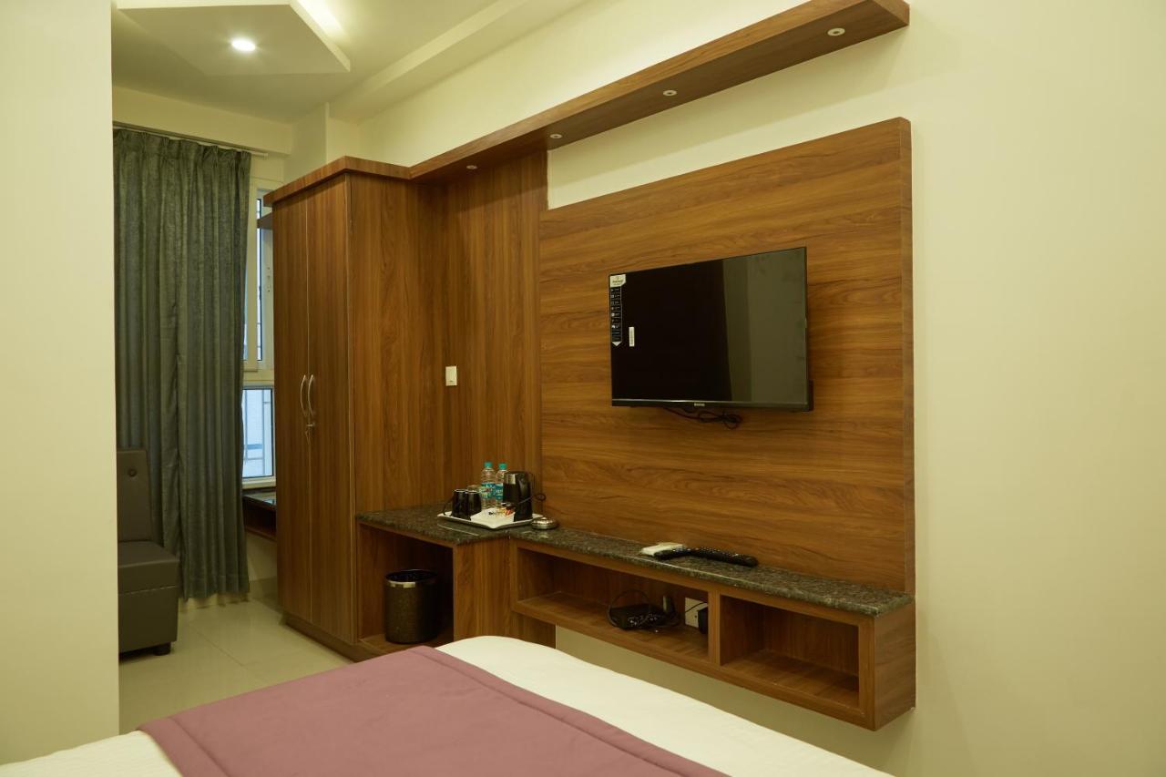 Vovo Premier 4* Bangalore