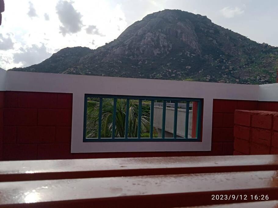 Villa Nandi Kuteera