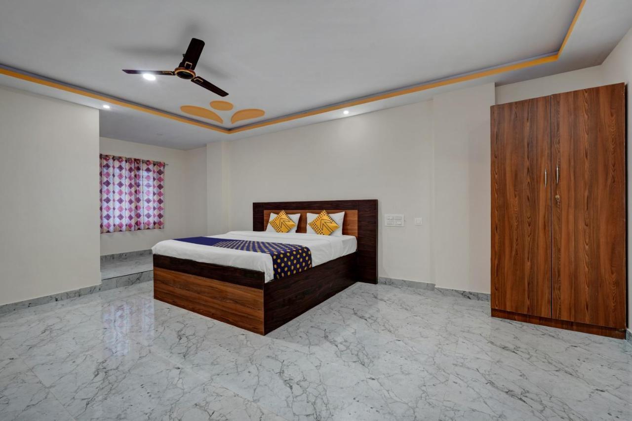 Spot On Sln Comforts Hotel 3*