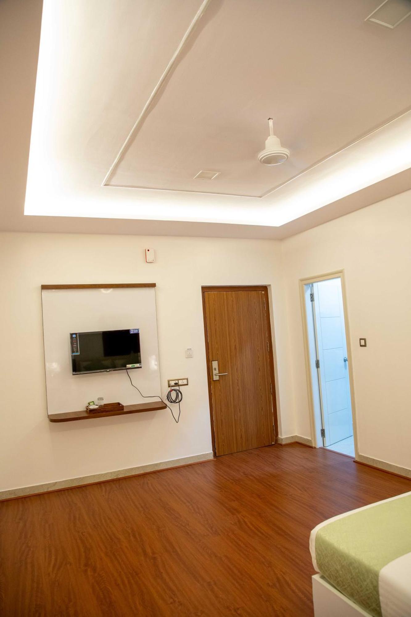 Pvr Off Bannerghatta Road 3* Bangalore