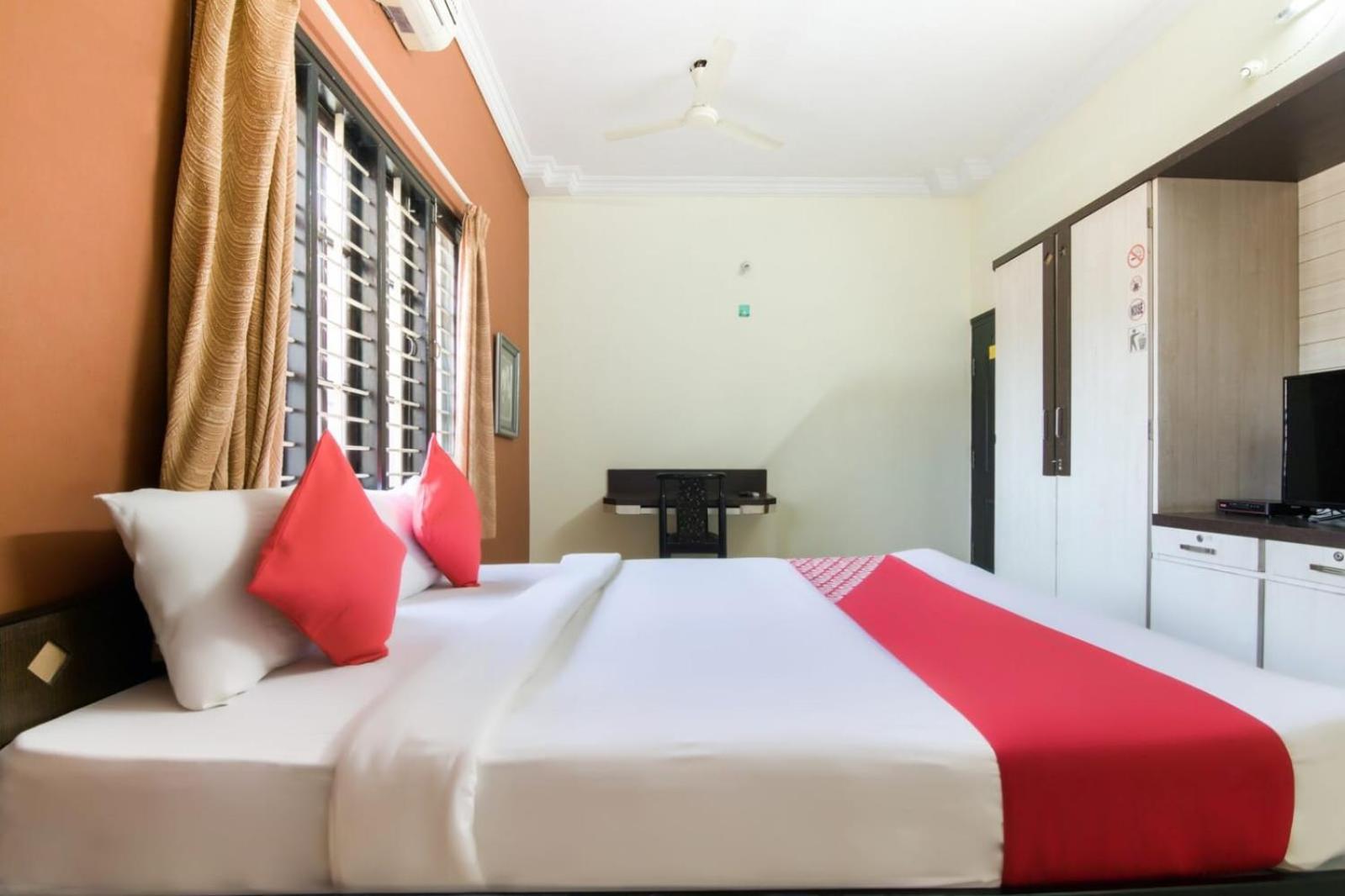 Varun Residency Guest house *