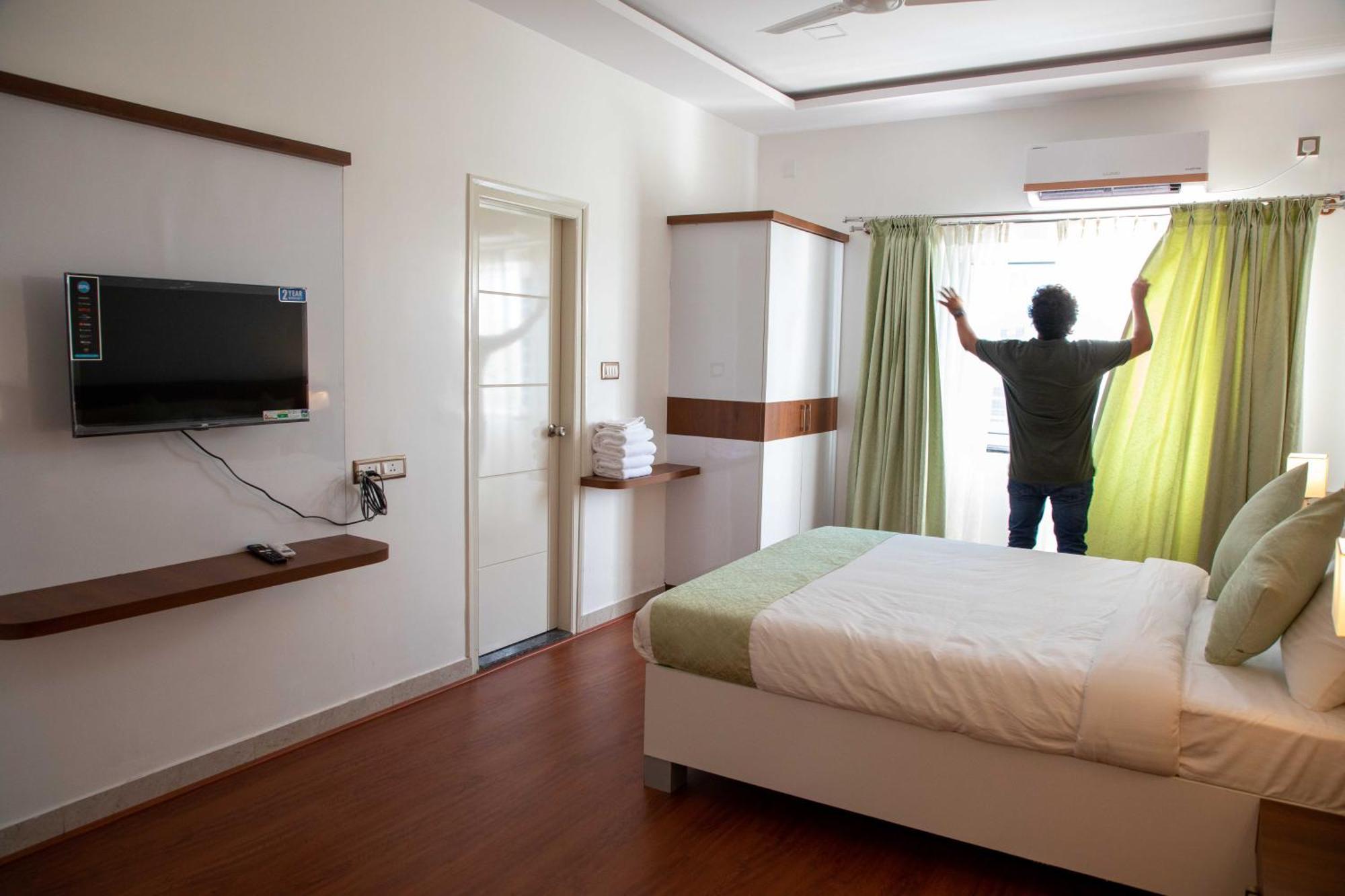 Hotel Pvr Off Bannerghatta Road 3*