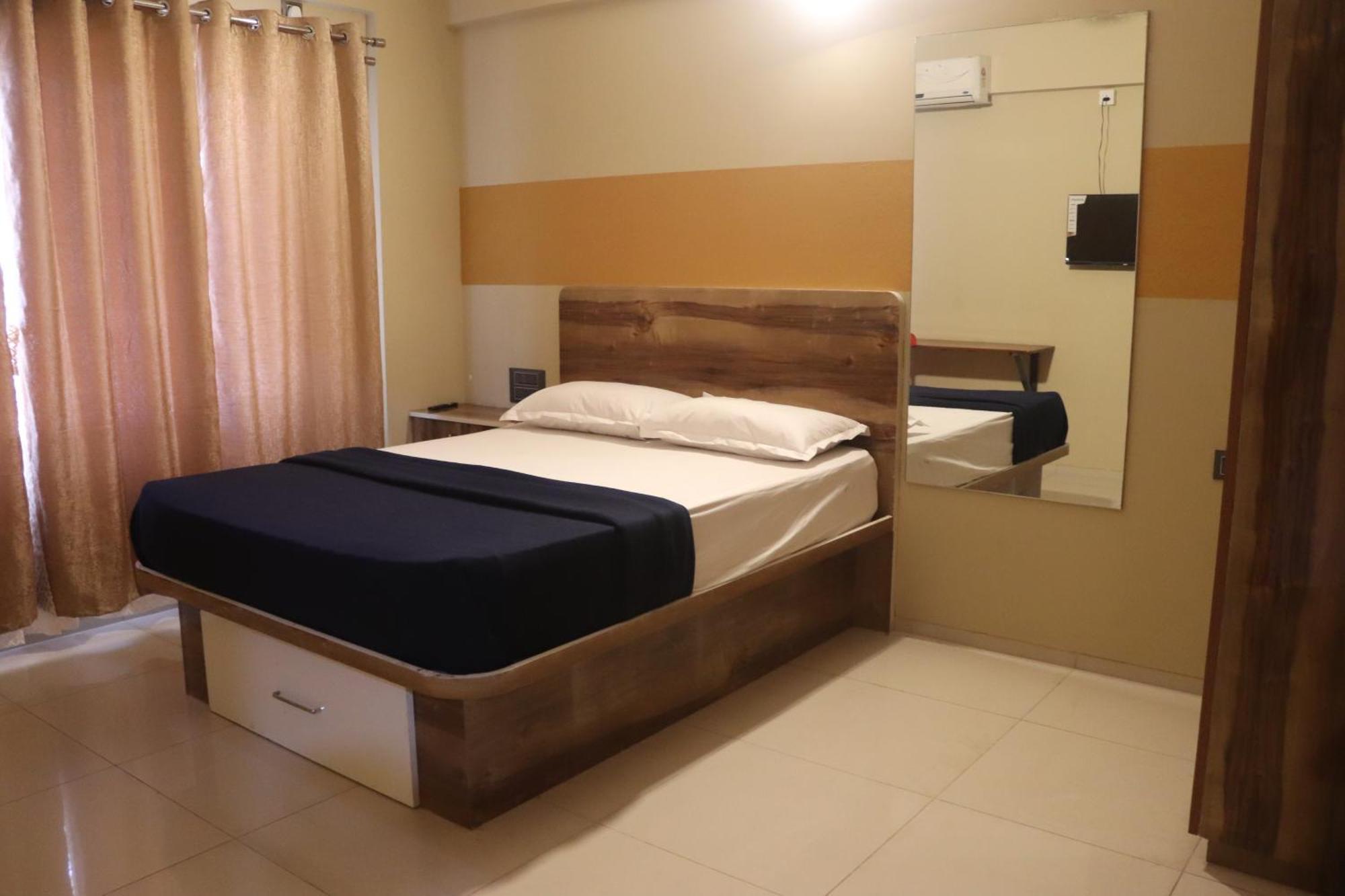 Tanour 2bhk * Bangalore