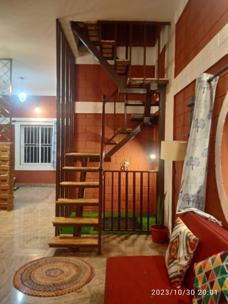 Villa Nandi Kuteera