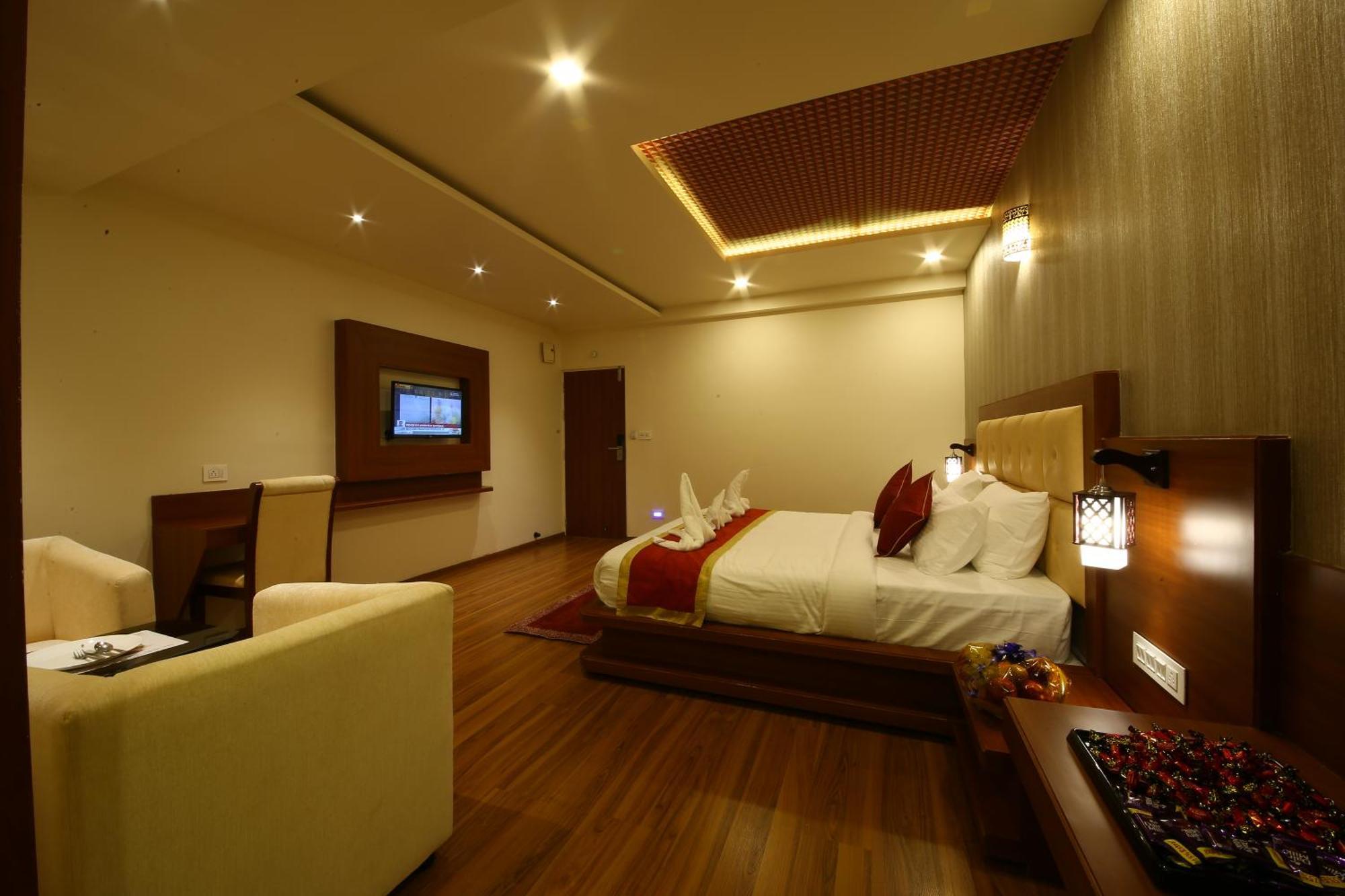 Royal Hotel 5*