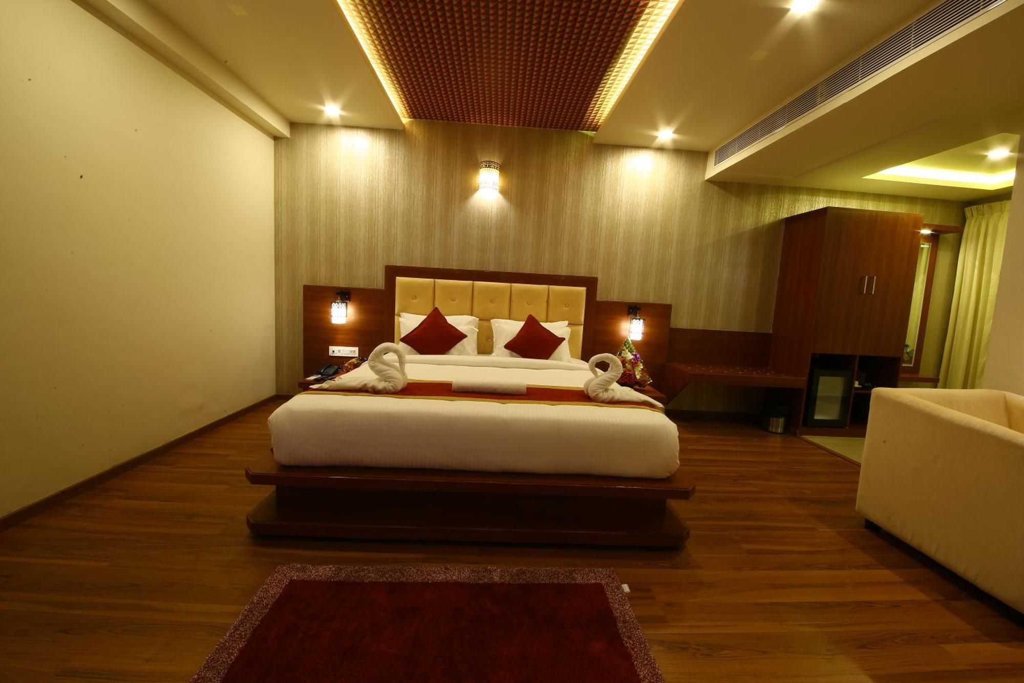 Royal Hotel