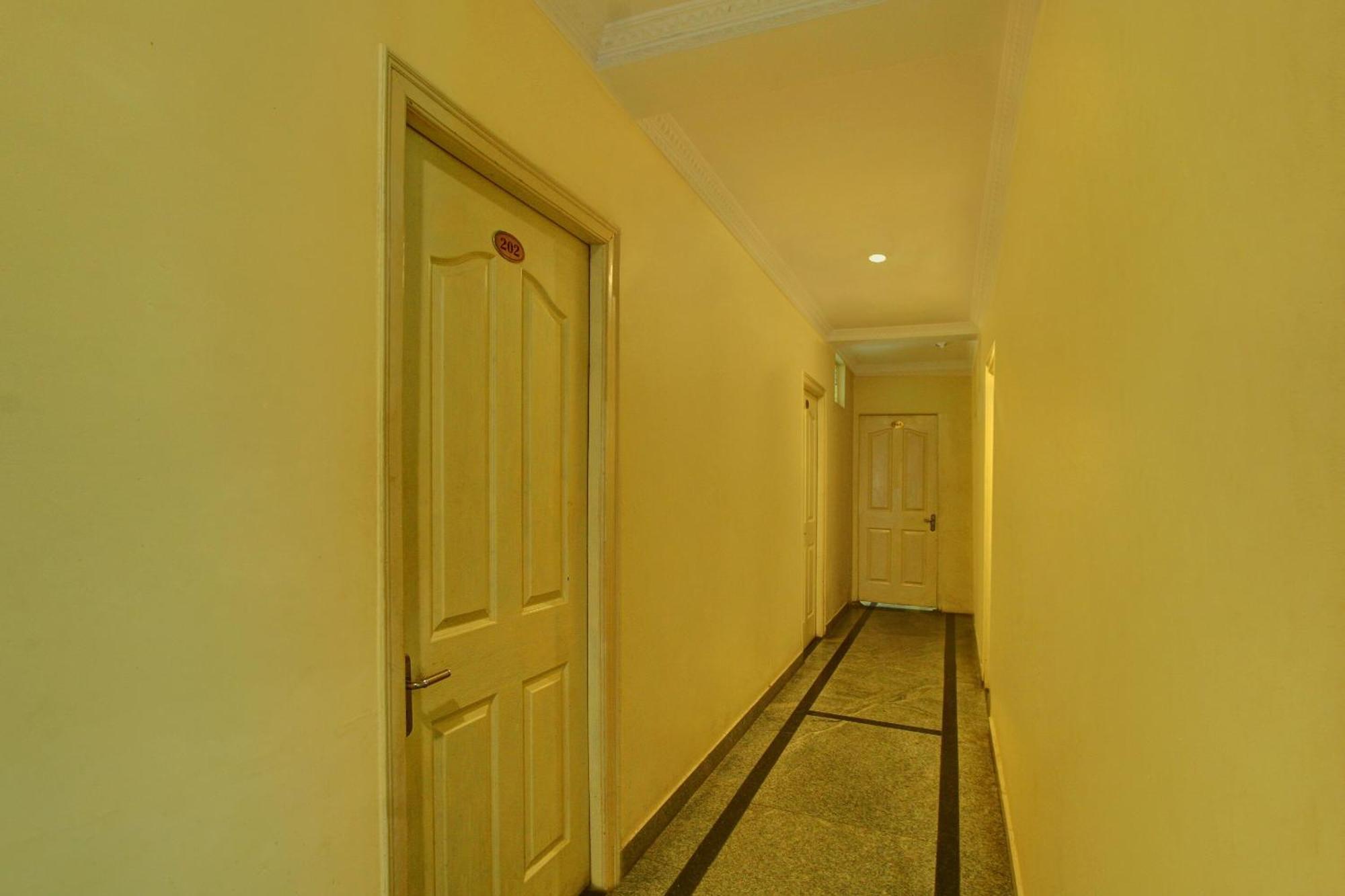 O Century Residency Hotel 3*
