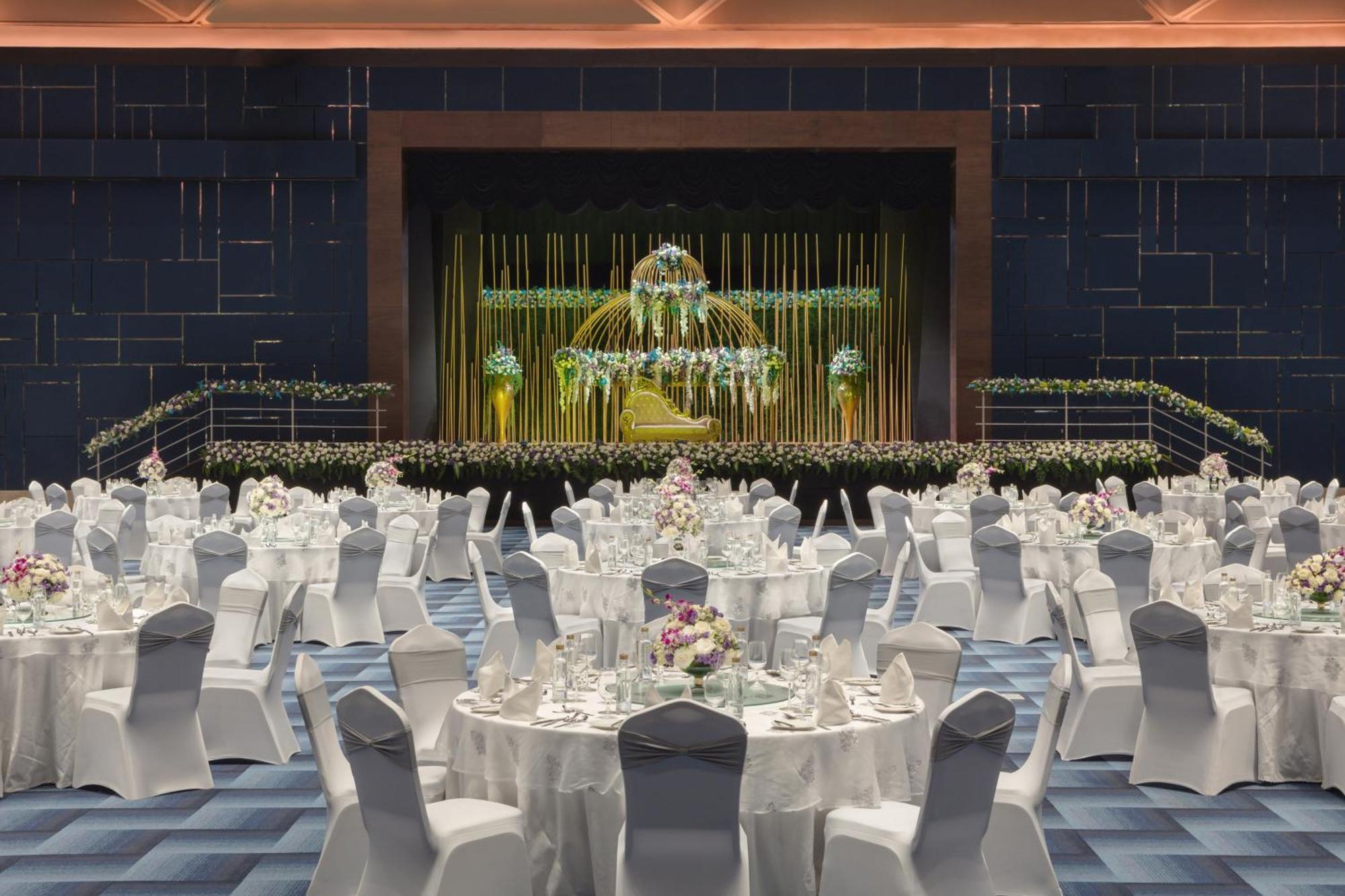 Hotel Sheraton Grand Whitefield & Convention Center 5*