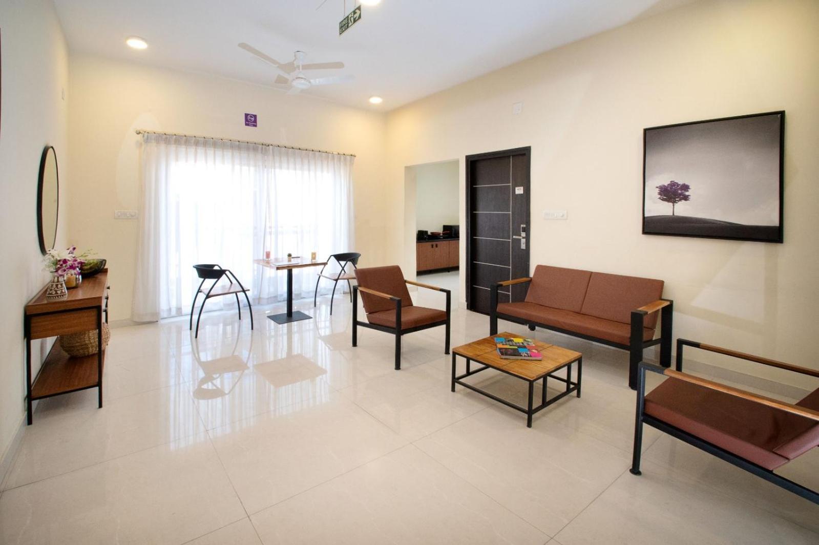 Hotel Purple Cloud Urban 2*